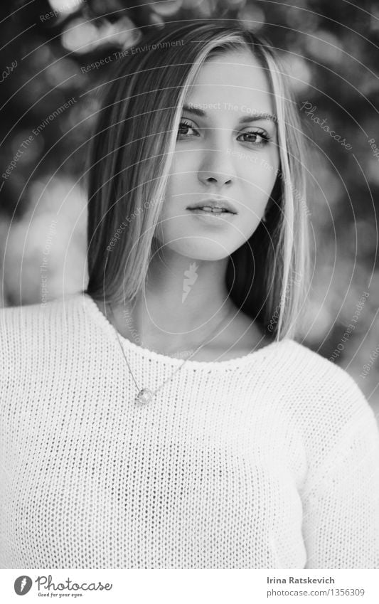Black and white portrait Young woman Youth (Young adults) Skin Head Hair and hairstyles Face Eyes 1 Human being 18 - 30 years Adults Fashion Clothing Sweater
