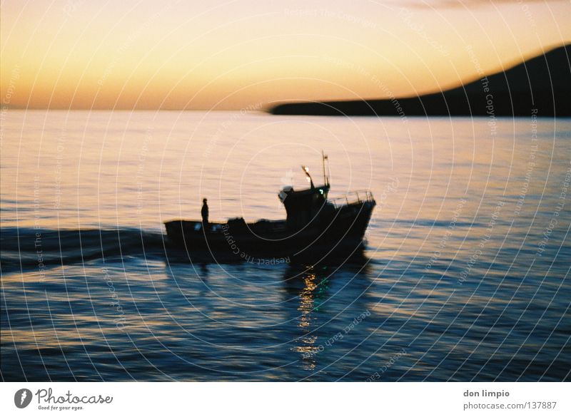 a day comes to an end Watercraft Fuerteventura Blur Analog Navigation pescador Atlantic morro Movement