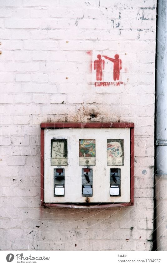 house wall Wall (barrier) Wall (building) Graffiti Paying Threat Retro Gray Red White Anticipation Fear of death Money To enjoy Nostalgia Gumball machine