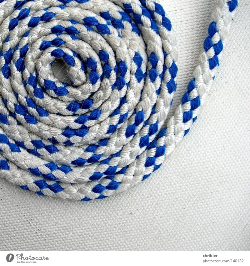 off the roll Rope Sewing thread Coil Snail String Roll Rolled up Tidy up Strick rope Footbridge Jetty Blue Ocean Navigation Watercraft White Leisure and hobbies