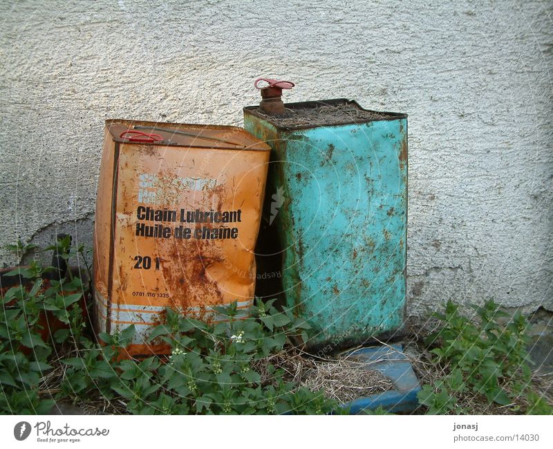 old friends... Canister Green Wall (building) Friendship Containers and vessels Gasoline Things Old Orange Oil Rust