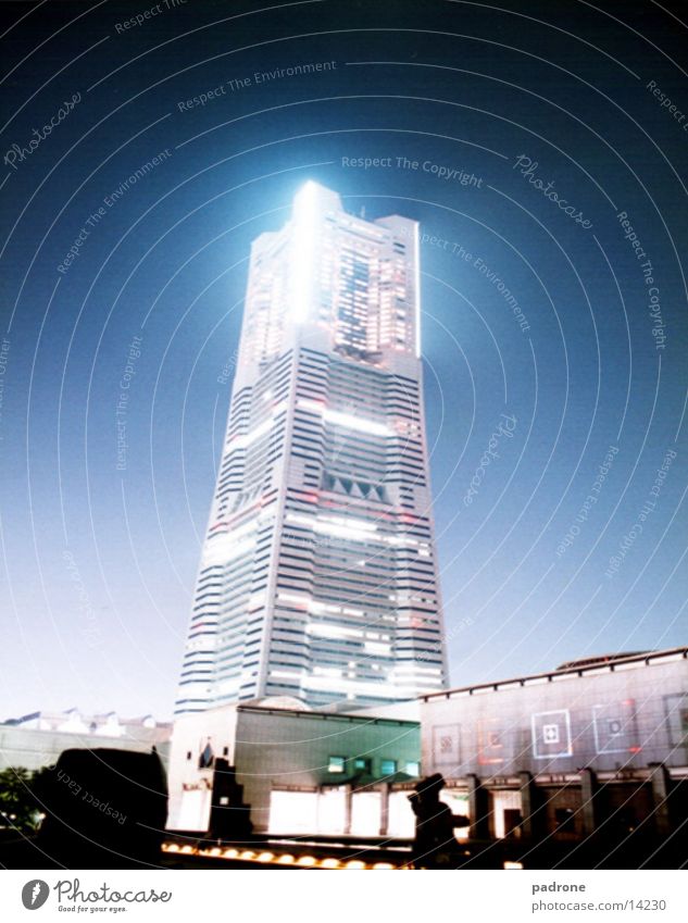 Sky-Craper @ night! High-rise Night Architecture Tall Modern