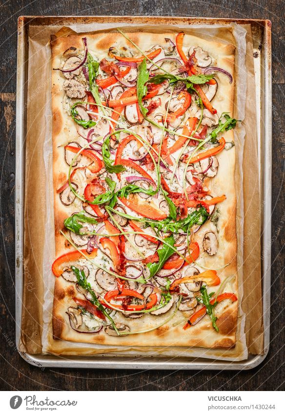 Vegetarian tarte flambée on old baking tin Food Cheese Vegetable Dough Baked goods Herbs and spices Nutrition Lunch Dinner Organic produce Vegetarian diet Diet
