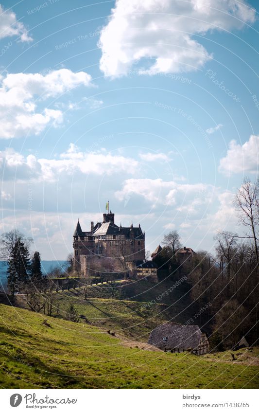 Berlepsch Castle Vacation & Travel Tourism Trip Event Museum Sky Clouds Beautiful weather Meadow Hill Germany Esthetic Famousness Historic Safety Romance Idyll