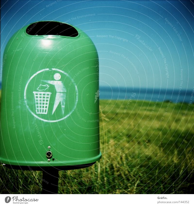 off to the buoy Trash container Green Keg Throw away Stick Horizon Lomography Green trash can Dispose of Environmental protection Obscure Signage crybabyfred