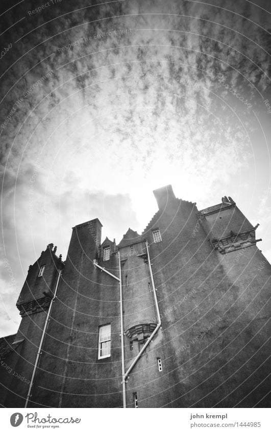 outer skin Scotland Castle Manmade structures Facade Tourist Attraction Old Dark Large Creepy Historic Safety Protection Loyal Watchfulness Unwavering Sadness