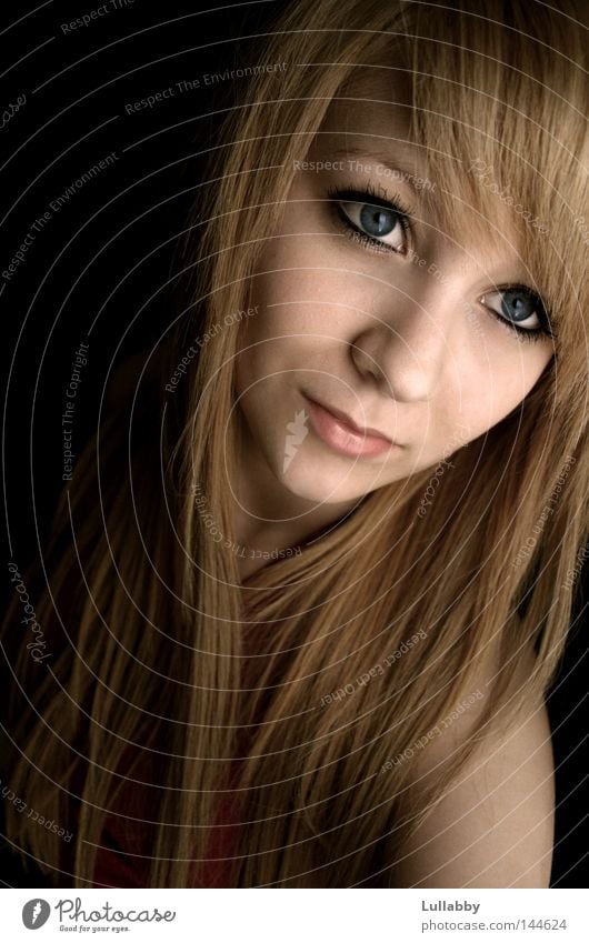 myself Long Blonde Hair and hairstyles Shoulder Woman Face Copper Eyes Blue Mouth Nose Bangs fringe Shadow Stairs