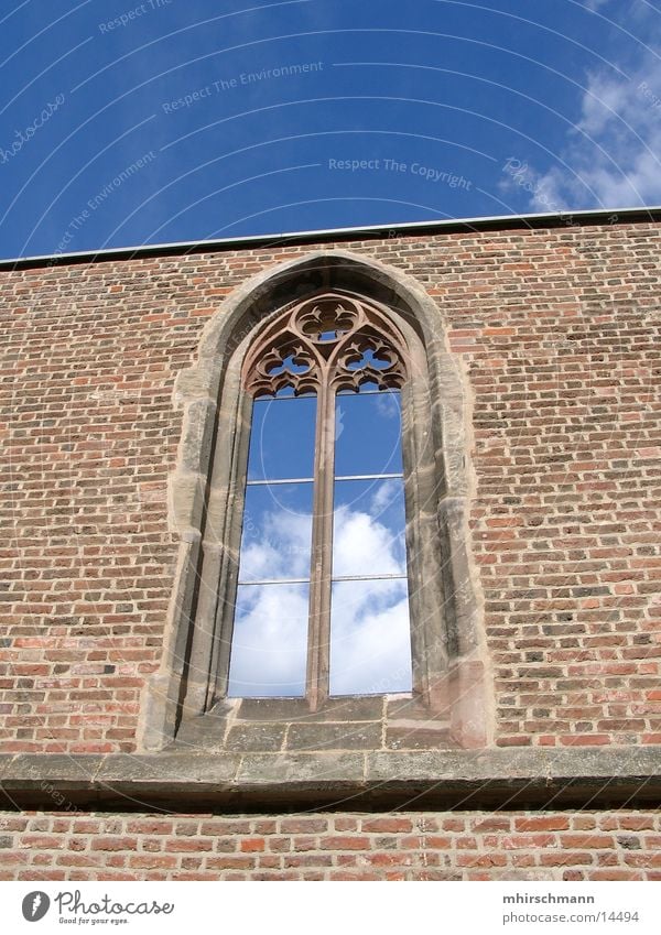 Window to the sky Church window Vaulting Wall (barrier) Clouds House of worship Religion and faith Sky Blue Stone
