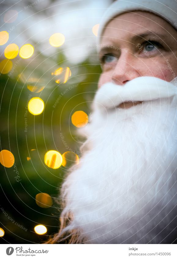 Santa Claus Christmas & Advent Face Facial hair 1 Human being Beard Blur Point of light Smiling Looking Friendliness Emotions Moody Anticipation Optimism