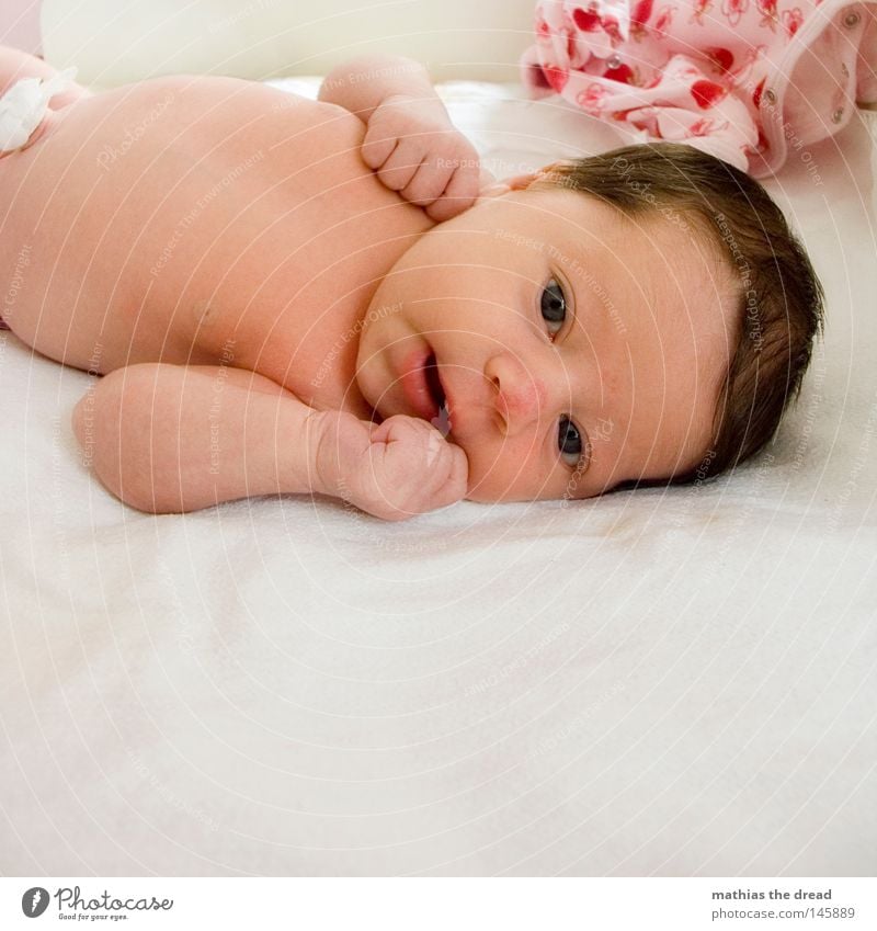 hello Baby Offspring Newborn Face of a child 1 Person Individual Portrait photograph Looking into the camera Naked Cute Girl Naked flesh