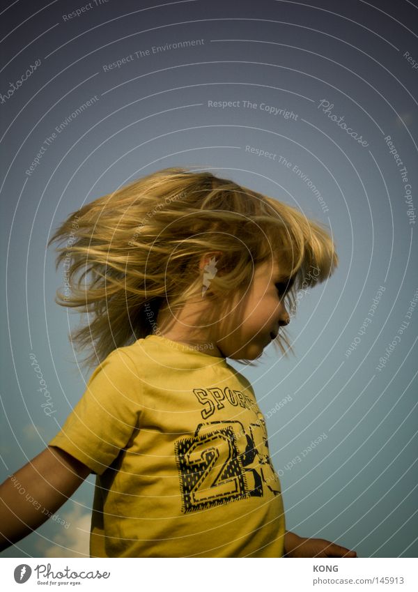 The Hippie Movement Child Toddler Boy (child) Hair and hairstyles Shake Headbanging Shake of the head Floor mat Blonde Long-haired Rocker Hairdresser Dynamics