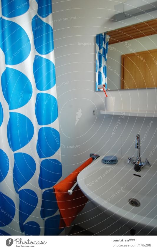 The Bath Bathroom Shower (Installation) Shower room Shower curtain Drape Sink Mirror Tap Towel Towel hook Red Soap Seventies Sixties Hippie Blue Circle