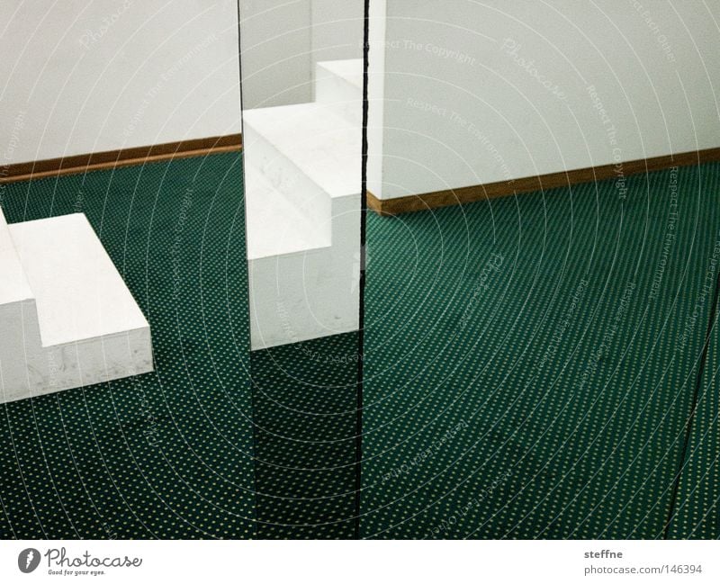 zigzag Mirror Green White Corner Carpet Detail Room Reflection hall of mirrors angled Irritation