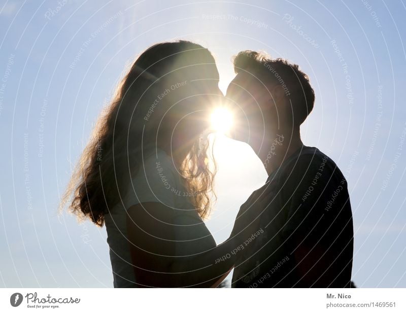 A kiss Young woman Youth (Young adults) Young man Couple Partner 2 Human being Cloudless sky Beautiful weather Short-haired Long-haired Touch Happy Contentment