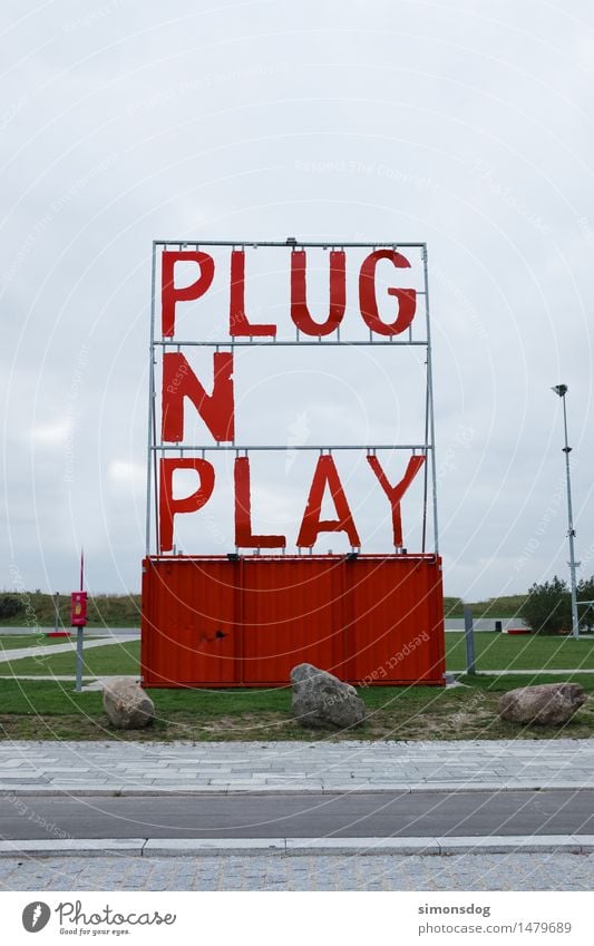 PlugNPlay Traffic infrastructure Street Creativity Container Motive Music Occur Beginning Ready to start Red Town Installations statement Remark Meaningful