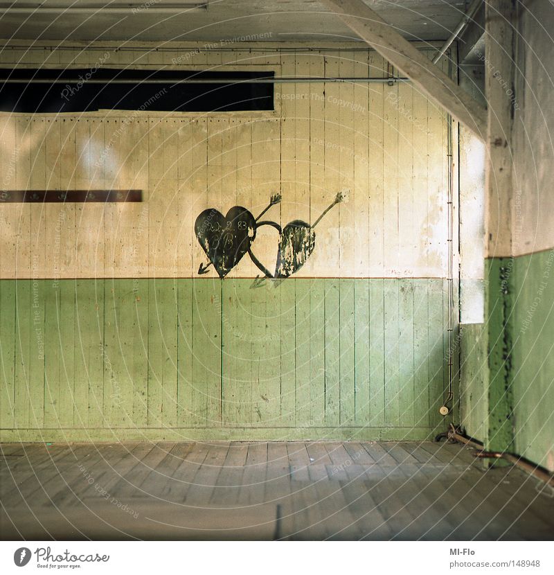 True Love Waits Heart Factory Green Wood Old Industry radiohead Morbid year 1982