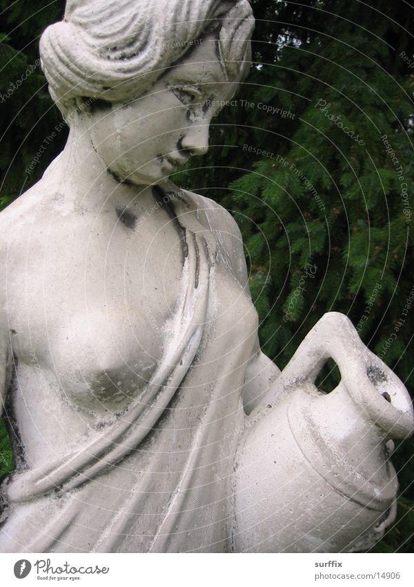 Madame Withe Sculpture Woman Human being Garden