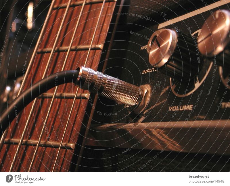 Connector in amplifier Door handle Box joint Intensifier Plugin Controller Musical instrument string Leisure and hobbies Guitar Double bass bundles