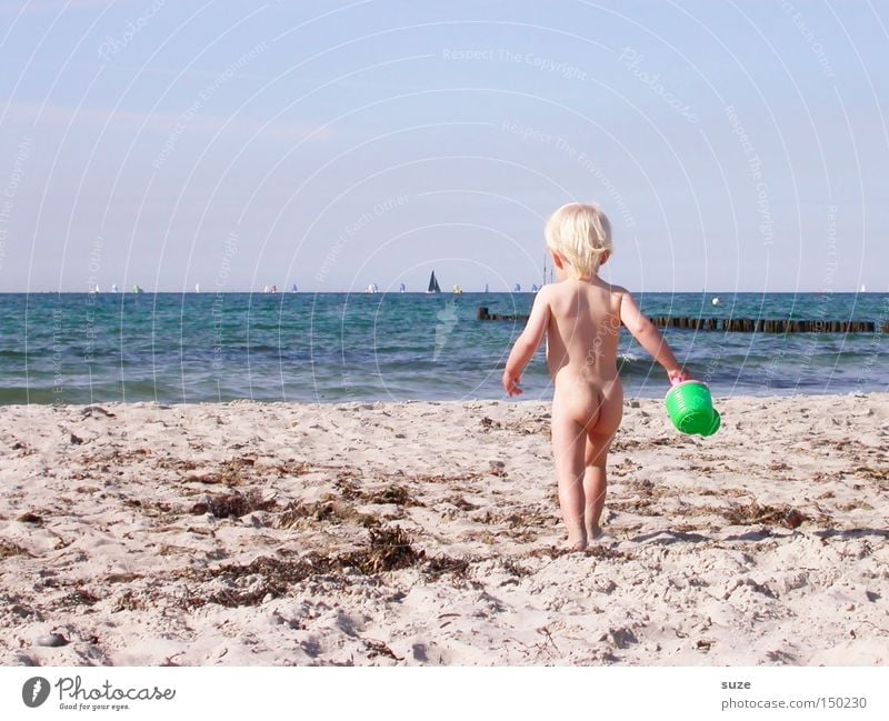nudie Playing Vacation & Travel Summer Summer vacation Beach Ocean Human being Child Toddler Girl Body 1 1 - 3 years Environment Sand Water Horizon