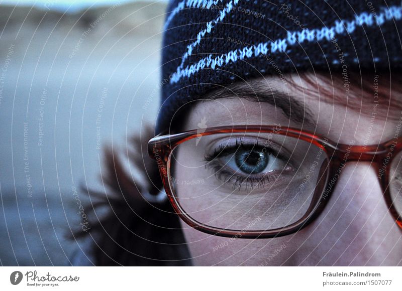 Winter view. Feminine Eyes 1 Human being 18 - 30 years Youth (Young adults) Adults Eyeglasses Cap Brunette Red-haired Looking Authentic Cold Strong Meditative