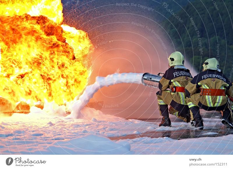 Firefighter II Fireman Fire department Blaze Flame Foam Water Erase Disaster Yellow Light Dangerous Fighter Hero Burn Explosion Public service Threat