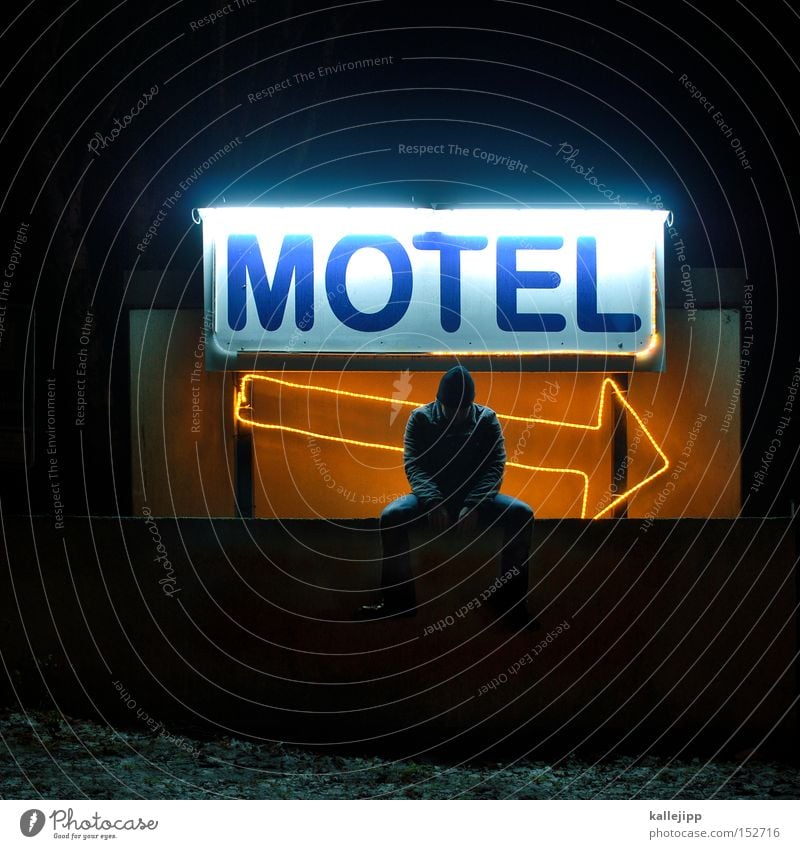 motel kallefornia Man Human being Guest Motel Hotel Hostel Accommodation Arrow Direction Night Doorman Entrance Welcome Reception Vacation & Travel Sit
