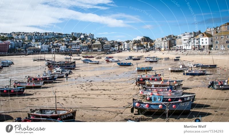 St.Ives Beach Landscape Sky Coast Village Fishing village Harbour Fishing boat Idyll Vacation & Travel Cornwall England Great Britain St. ives Colour photo
