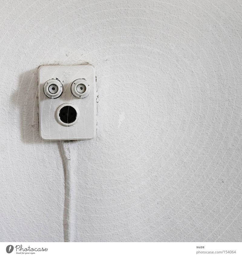 The Scream Juice Face Cable Technology Eyes Mouth White Wall (building) Electricity Ingrain wallpaper Electrical equipment Socket Energy Joy Funny Colour photo