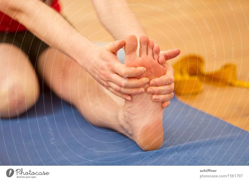 Cruel when the sole of your foot itches. Healthy Athletic Fitness Wellness Harmonious Well-being Relaxation Calm Meditation Leisure and hobbies Sports Yoga
