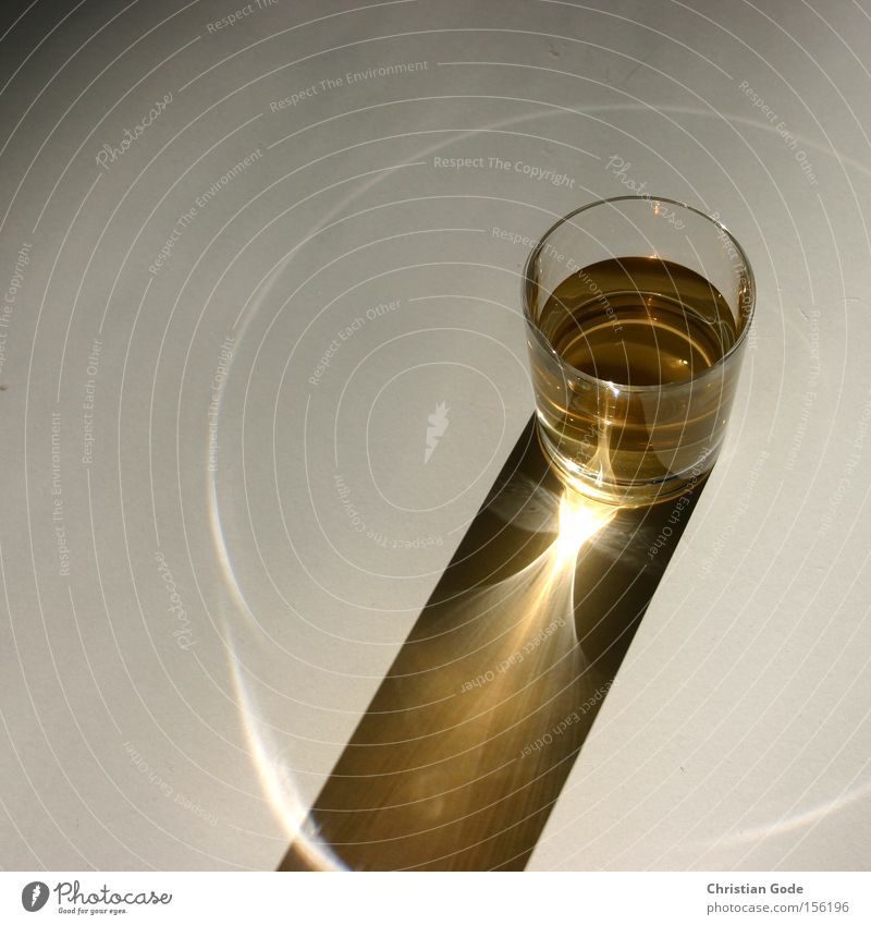 sundial Glass Whiskey Shadow Sun Light Circle Reflection Light (Natural Phenomenon) Beverage Sundial Cone of light Gastronomy Kitchen Things