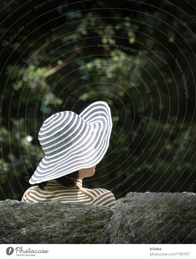 View of Manhattan Stripe Hat Circle Ring Fashion Looking Feminine Concealed Relaxation Pensive Refuel Breathe Leisure and hobbies Garden Park Peace Summer be