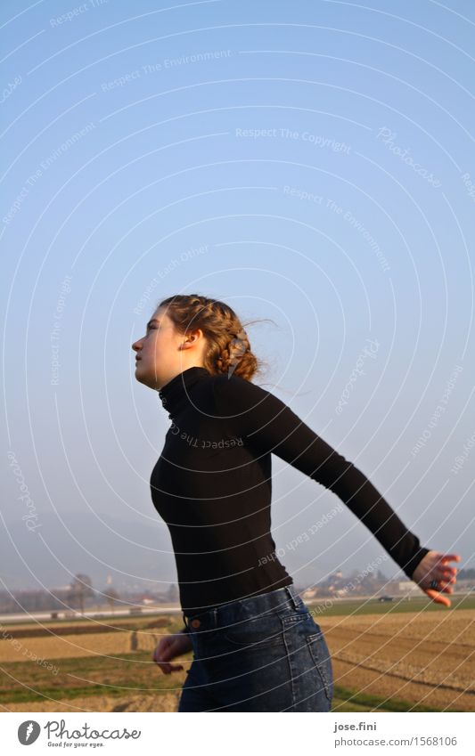 movement in the game Lifestyle Joy Beautiful Leisure and hobbies Feminine Girl Young woman Youth (Young adults) Art Dance Dancer Nature Cloudless sky