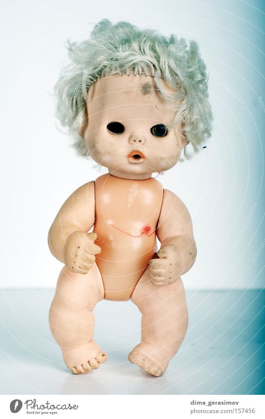Doll 6 Move (board game) Fear Horror Night Nightmare Blue Legs Eyes Hair Body Panic Colour plaything arms Lips Interior shot
