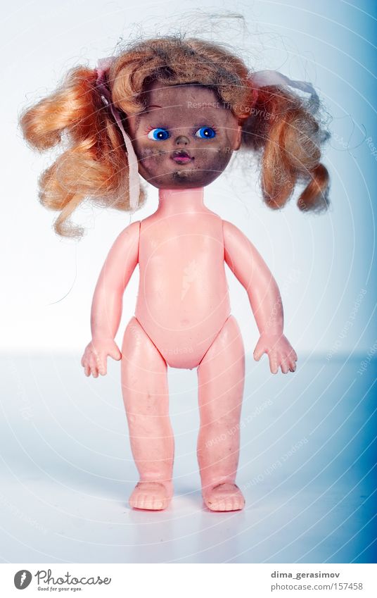 Doll 8 Move (board game) Fear Horror Night Nightmare Blue Legs Eyes Hair Body Panic Colour plaything arms Lips Interior shot