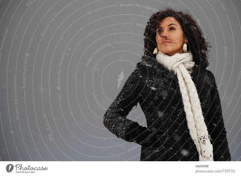 100 Jubilee Woman Human being Winter Snow Flake Posture Dark Snowstorm Earring Wind Model