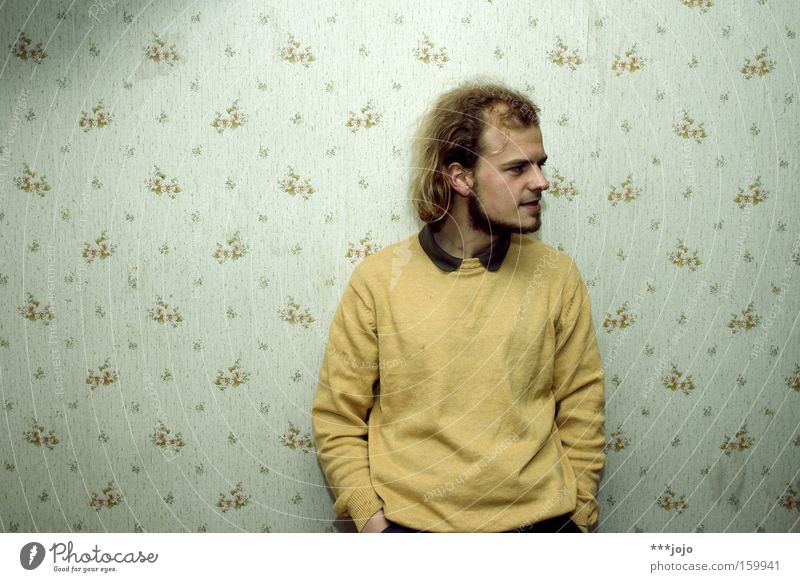 view7. [weimar 09] Man Sweater Wallpaper Yellow Collar Retro Serene Room Location Wall (building) Old Congenial Facial hair Lean Concentrate Human being venues