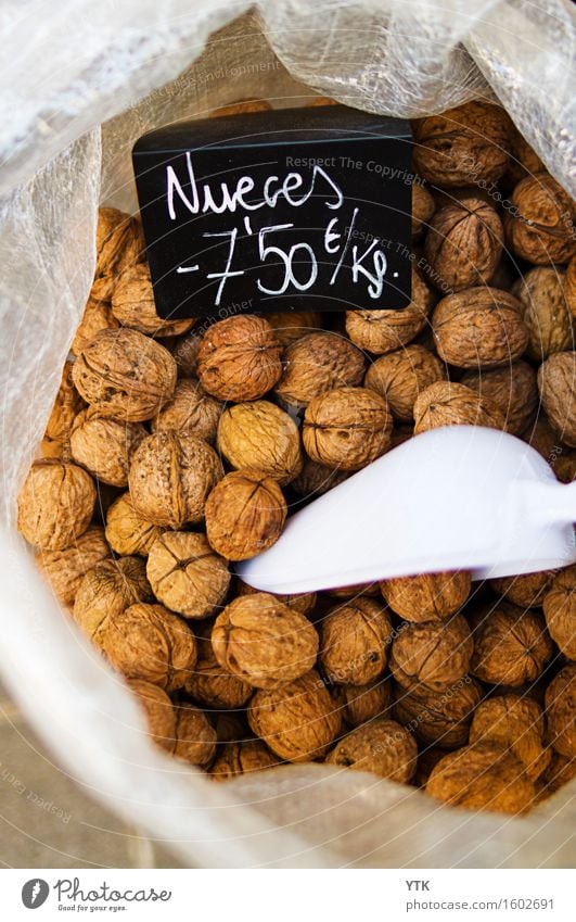 Nuts in a bag for Sieme Fuffzsch the kilo. Food Nutrition Organic produce Vegetarian diet Diet Slow food Italian Food Select Paying Shopping Walnut