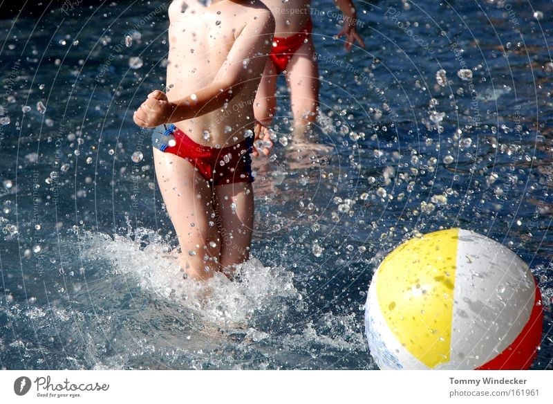 pelvic rim athletes Colour photo Exterior shot Sunlight Joy Swimming & Bathing Playing Summer Open-air swimming pool Boy (child) Infancy Skin 2 Human being