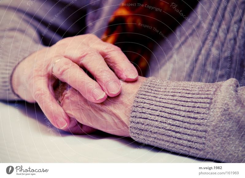 waiting Colour photo Close-up Deep depth of field Skin Woman Adults Female senior Grandmother Senior citizen Arm Hand 1 Human being 60 years and older Sweater