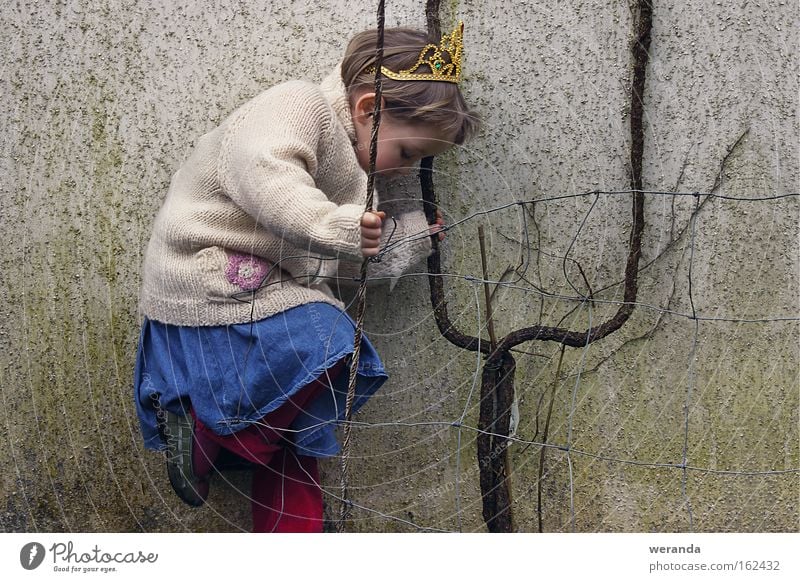 Sleeping Beauty Stick Branch Crutch Girl Gold Crown Princess Fairy tale Wall (building) Fence Grating Cervasse Gap Lanes & trails Playing Concentrate Man