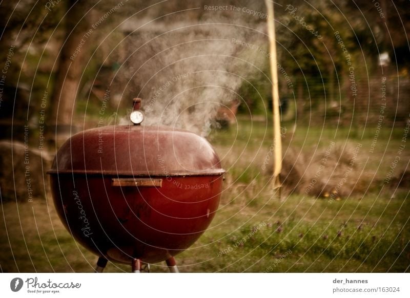 Smoking red kettle grill Smoke Red Force Dark Dull Barbecue (apparatus) Garden Barbecue (event) Summer BBQ season Blur Warmth Depth of field Vignetting Meat