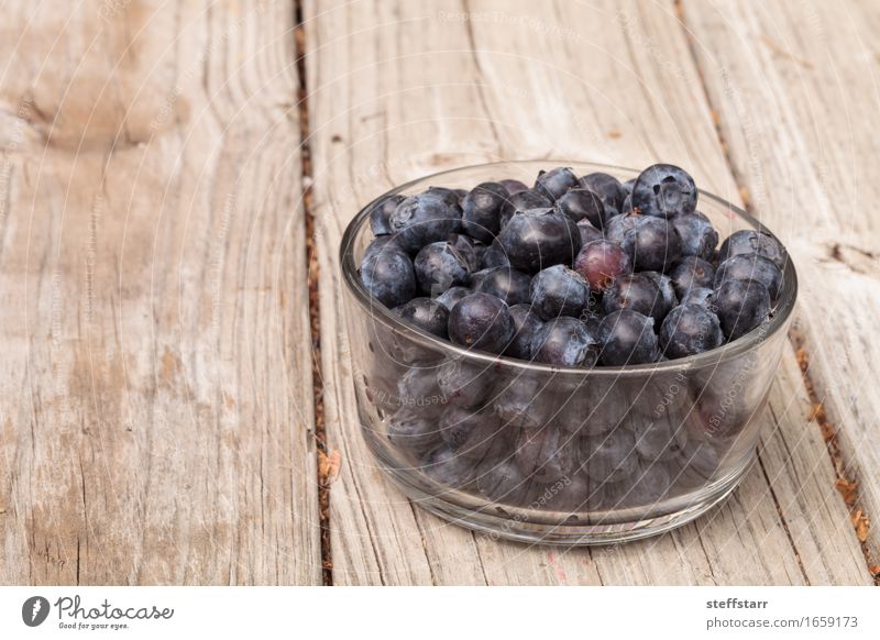 Clear glass bowl of ripe blueberries Food Fruit Nutrition Eating Breakfast Organic produce Vegetarian diet Diet Beautiful Healthy Health care Wellness Life