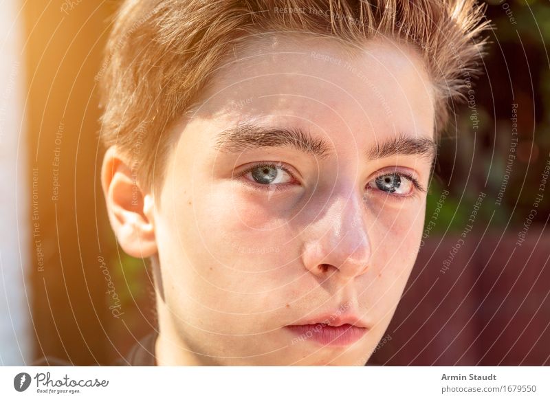 Portrait Lifestyle Style Beautiful Senses Summer Human being Masculine Young man Youth (Young adults) Face 1 13 - 18 years Beautiful weather Looking Authentic