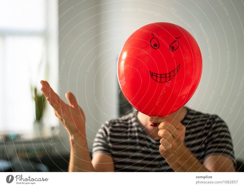 cheerful balloon Lifestyle Joy Happy Beautiful Face Healthy Health care Intoxicant Wellness Well-being Living or residing Flat (apartment) Interior design