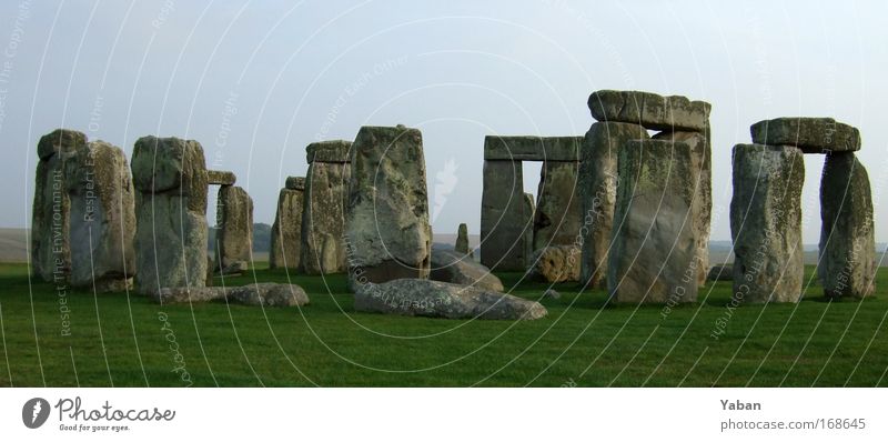 Stonehenge Panorama Deserted Work of art Sculpture Field Ruin Manmade structures Architecture Wall (barrier) Wall (building) Tourist Attraction Monument Sign