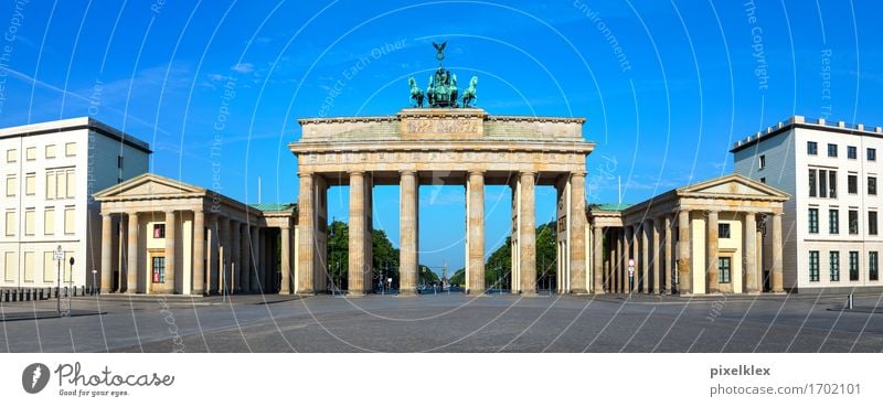 Brandenburg Gate Berlin Germany Town Capital city Downtown Deserted Places Manmade structures Building Architecture Tourist Attraction Landmark Monument Old
