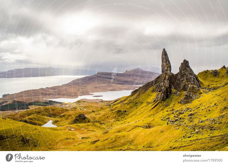 Old Man of Storr, Isle of Skye, Scotland Leisure and hobbies Vacation & Travel Tourism Trip Adventure Far-off places Freedom Sightseeing Expedition Mountain