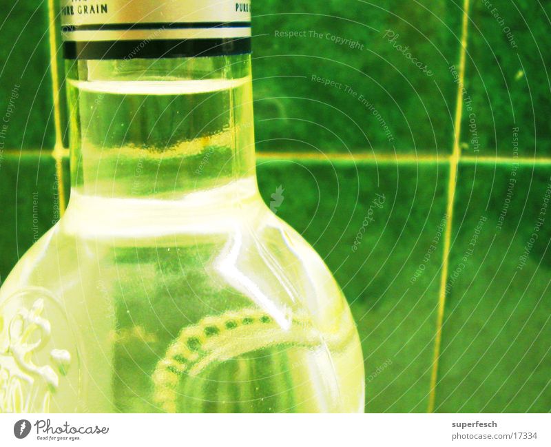 Vodka, white Neck of a bottle Alcoholic drinks Bottle Tile