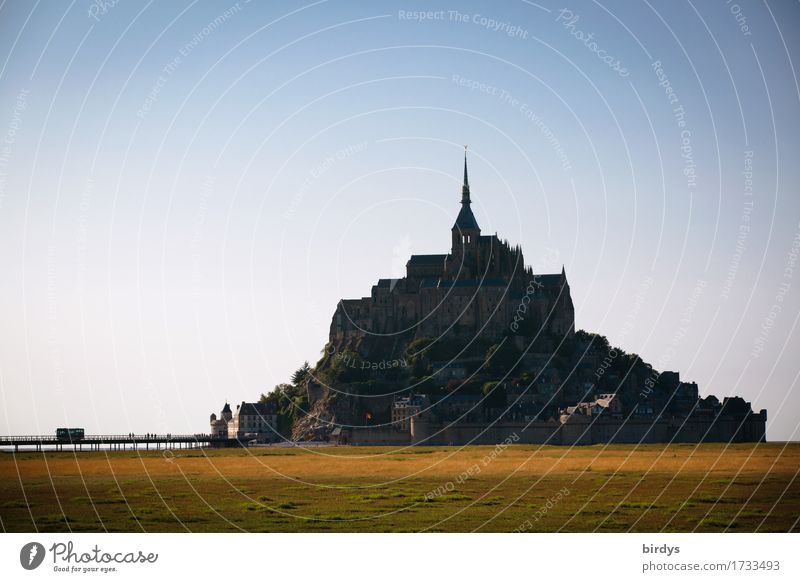Mont - Saint - Michel Vacation & Travel Tourism Trip Sightseeing Ocean Island Mud flats Architecture Landscape Cloudless sky Summer Beautiful weather Coast