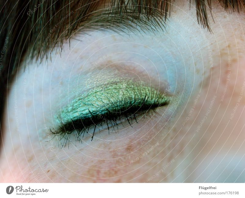 eyecatcher Feminine Eyes 1 Human being 18 - 30 years Youth (Young adults) Adults Looking Eye shadow Green Wearing makeup Freckles Bangs Mascara Nose Face Woman